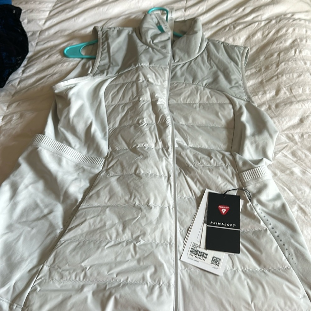 LULULEMON Vest fists good to size